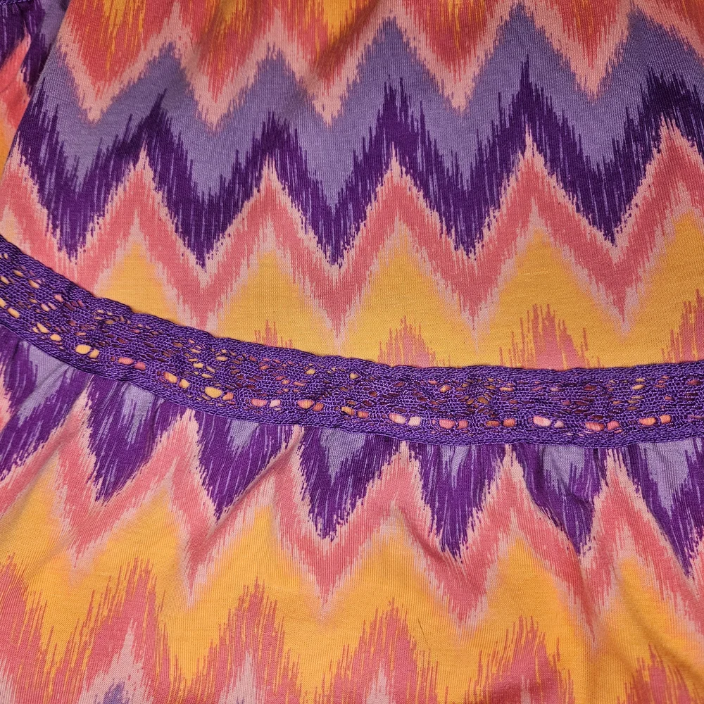 Justice bright zigzag